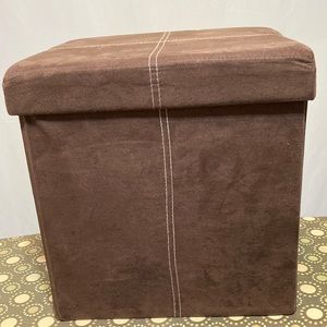 FOLDABLE BROWN FAUX SUEDE CUBE STORAGE OTTOMAN